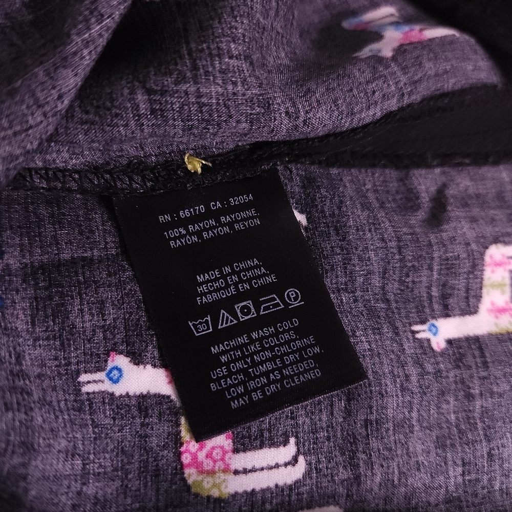 Maeve Llama Print Pullover Henley Black Sz 0P Fun Workwear Office Anthropologie - Picture 7 of 8